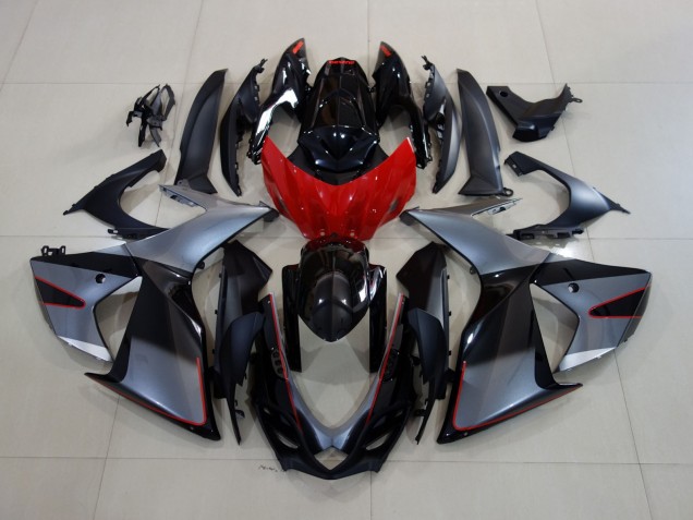 Grigio Lucido/Nero Con Rosso 11-24 Suzuki GSXR 600-750 Carene Moto Grigio Lucido/Nero Con Rosso 11-24 Suzuki GSXR 600-750 Carene Moto
