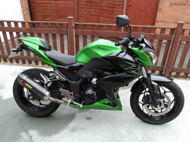 Comprare Carena Moto Kawasaki Z250/Z300 2015-2016 - Verde Nero Opaco