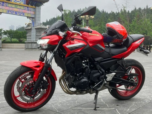 Comprare Carena Moto Kawasaki Ninja Z650 2020-2023 - Rosso Nero