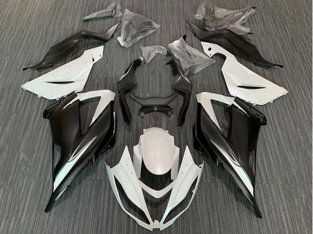 Comprare Kit Carena Moto Kawasaki ZX6R 2013-2018 - Bianco Nero Opaco