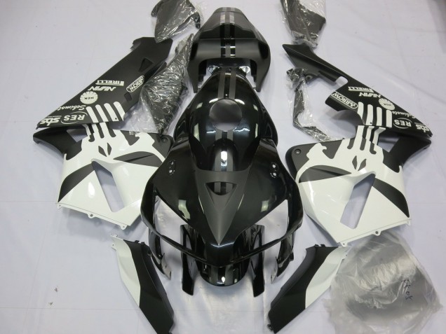 Nero Opaco & Loghi Puisher 05-06 Honda CBR600RR Carene Moto Nero Opaco & Loghi Puisher 05-06 Honda CBR600RR Carene Moto